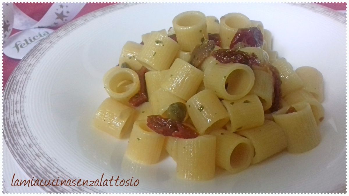 pasta pomodori secchi alici e capperi