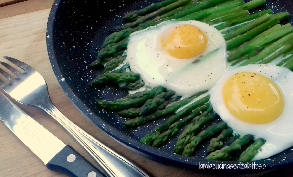 asparagi uova