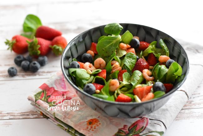 insalata fragole e gamberetti