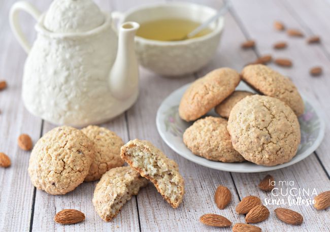 biscotti mandorle senza lattosio