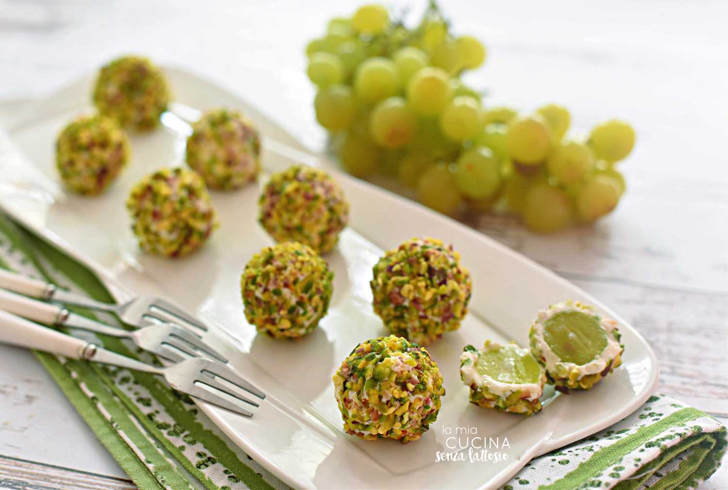 bon bon formaggio ed uva